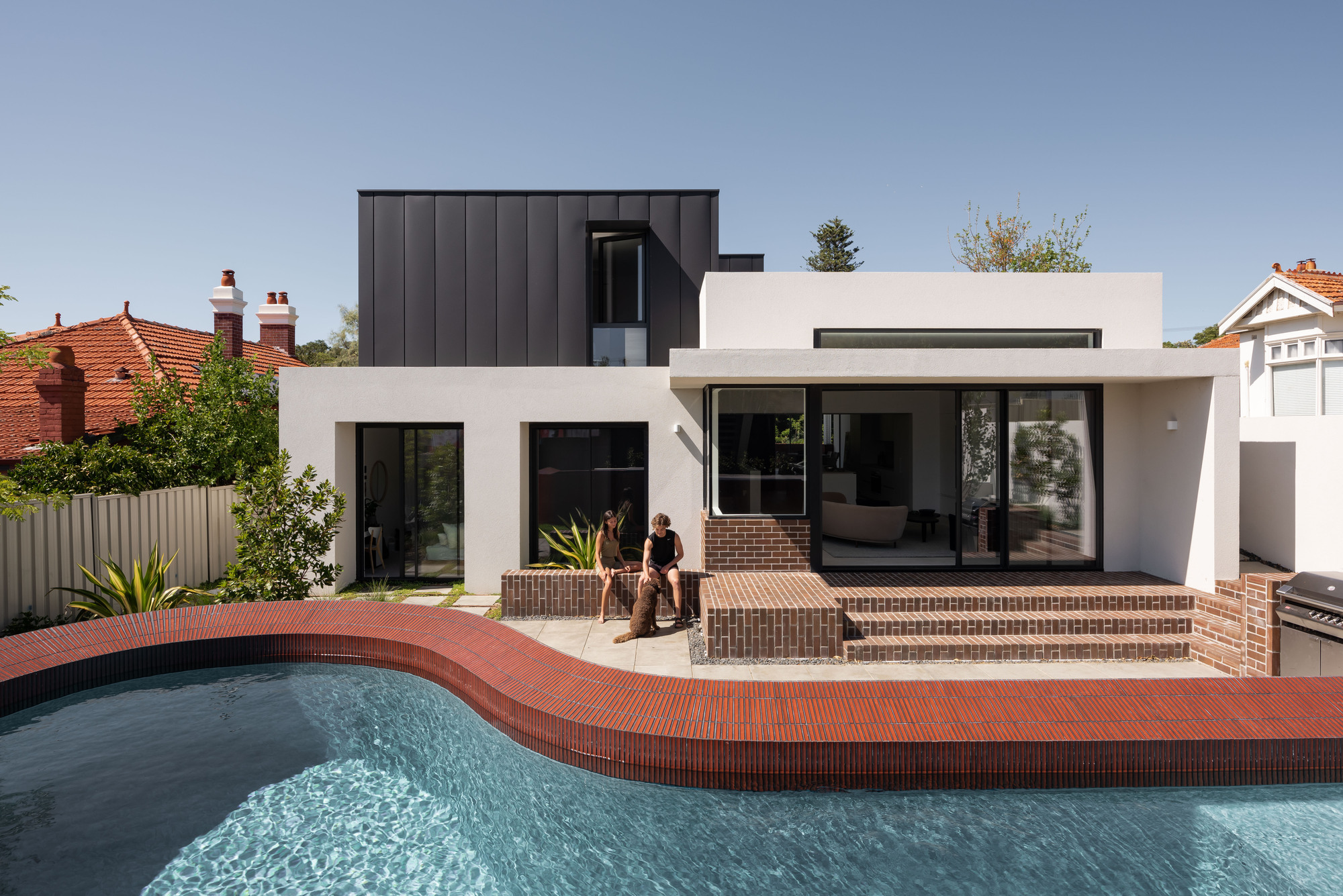 Access Premium Listings and Exclusive Deals Through a Reliable Real Estate Agency